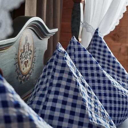 Nostalgie Bed & Breakfast Chraemerhus Curaglia Exterior foto