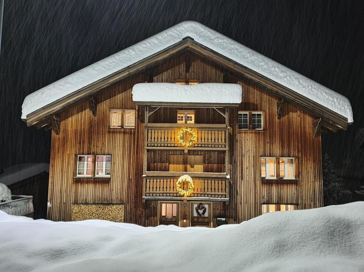 Nostalgie Bed & Breakfast Chraemerhus Curaglia Exterior foto